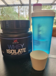 xxl nutrition whey isolate scoop